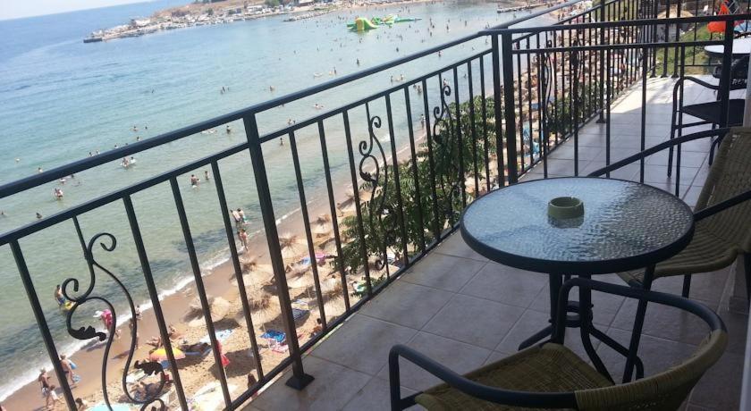 Villa Lazuren Bryag 2 チェルノモレツ 部屋 写真
