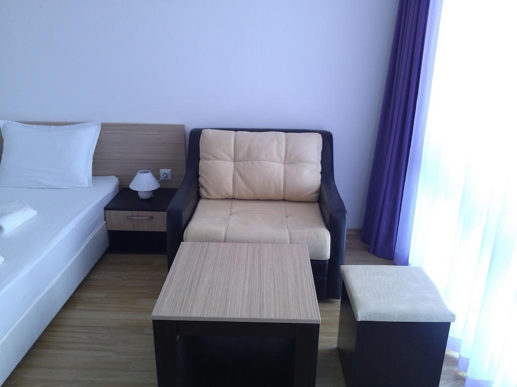Villa Lazuren Bryag 2 チェルノモレツ 部屋 写真