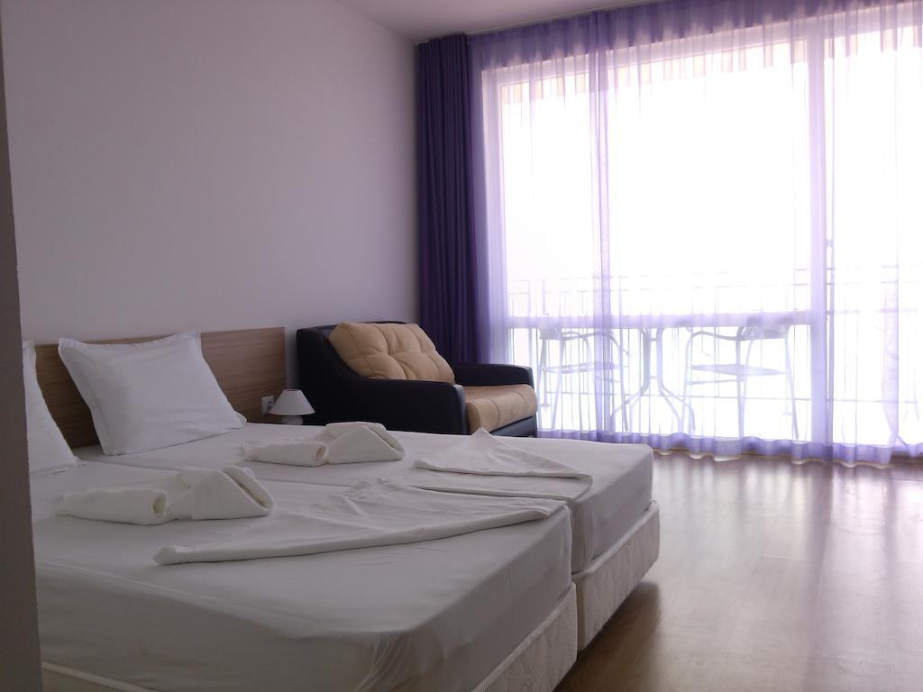 Villa Lazuren Bryag 2 チェルノモレツ 部屋 写真