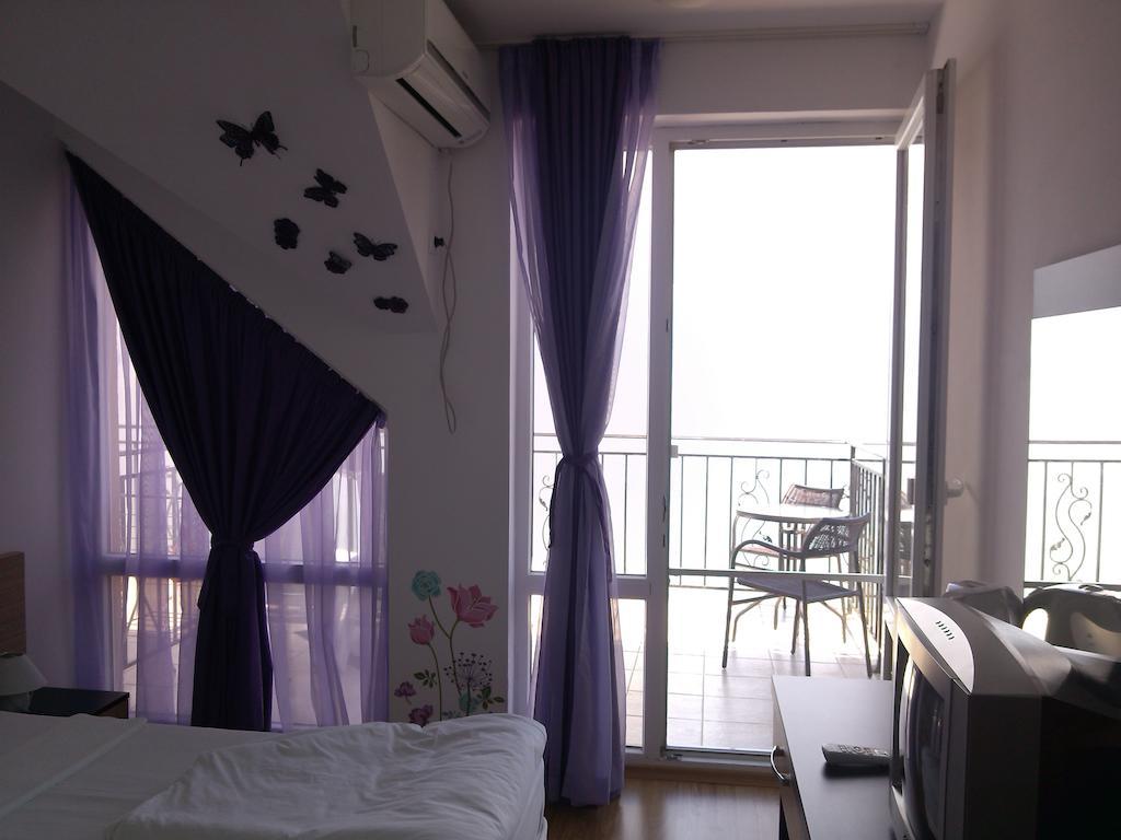 Villa Lazuren Bryag 2 チェルノモレツ 部屋 写真