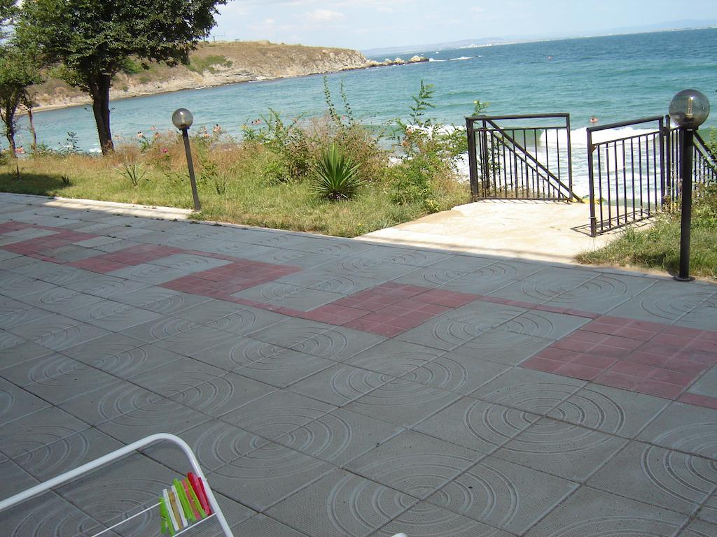 Villa Lazuren Bryag 2 チェルノモレツ 部屋 写真